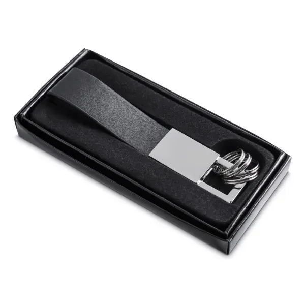 Chaveiro com Alça de Couro Sintético e Metal Personalizado 